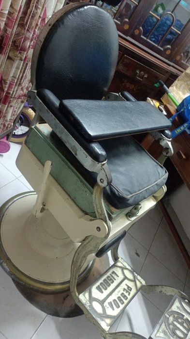 Cadeira de barbeiro Pessoa Lisboa