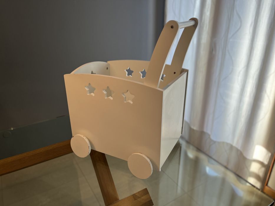 Carrinho de Rodas para brincar