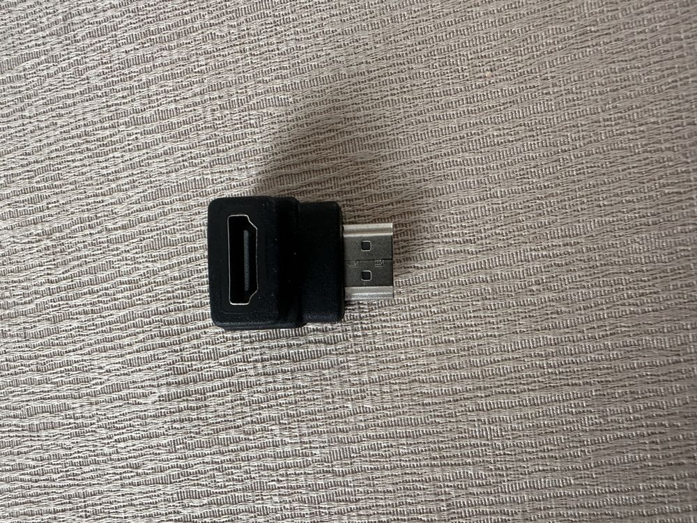 Adapter. Przejściowka, łącznik kątowy HDMI Hama