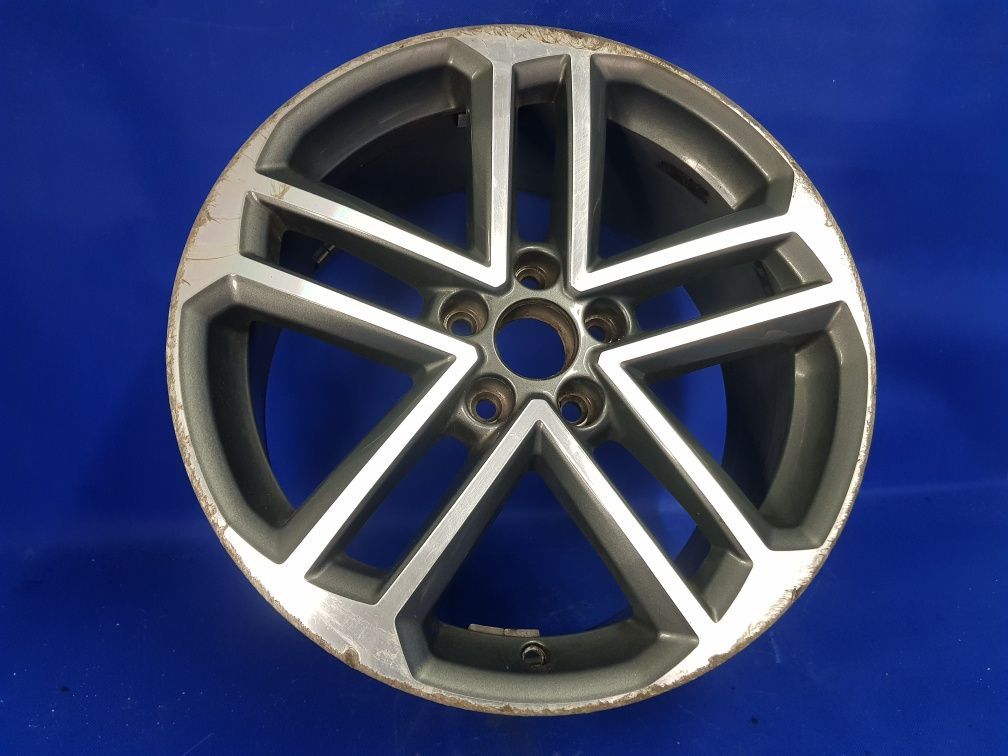 FELGA aluminiowa 5x112 E8.0Jx18H2 18' ET46 AUDI A3 8V 025DG oryginał