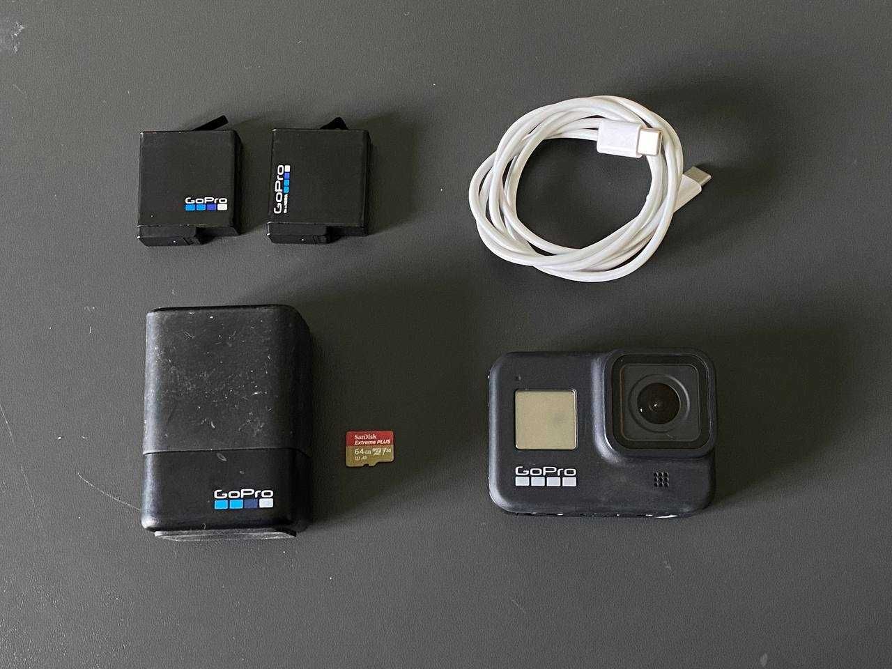 Екшн камера GoPro Hero 8 Black + 2 акума + зарядний блок + флешка 64ГБ