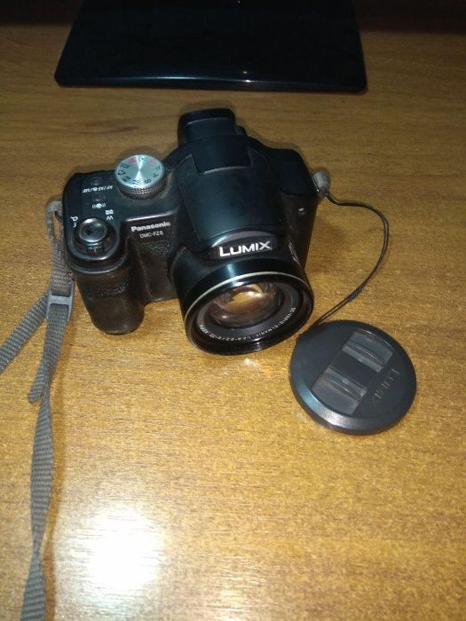 Продам фотоаппарат Panasonic FZ8