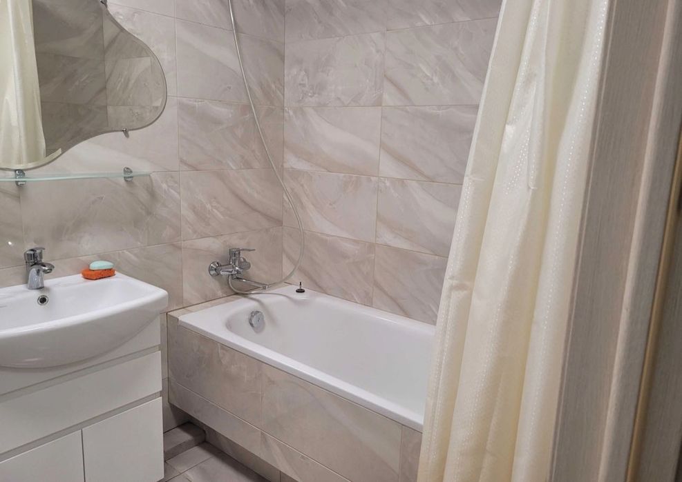 Сдам 1комн квартиру в новострое м.Гагарина в новострое