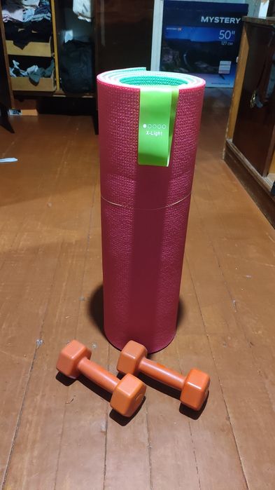 Продам коврик, гантели и резинку