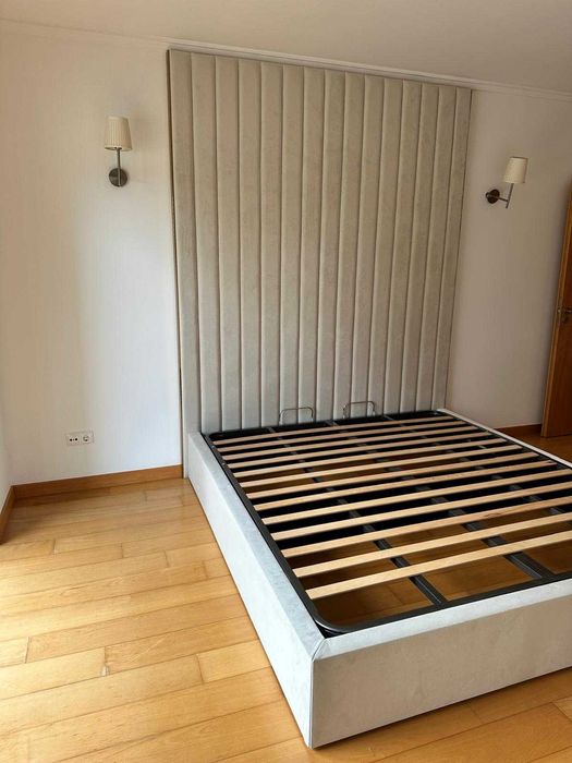 Cama Estofada ate ao Teto + Estrado + Colchão (Fabricante)