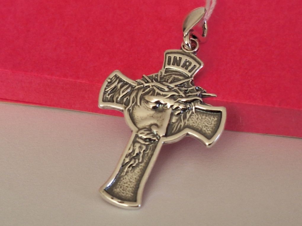 Srebrny krzyżyk pr.925