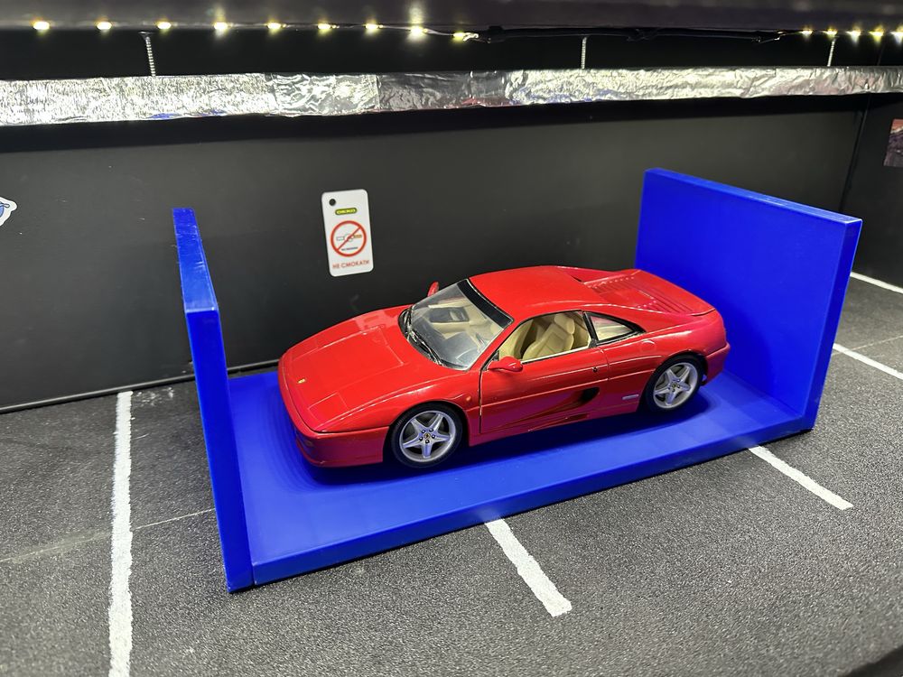 Модель Ferrari F355 berlinetta Ut Models 1:18