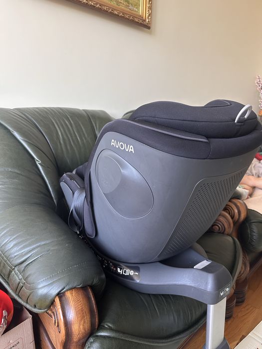 Автокрісло Avova 0-25 кг поворотне крісло
