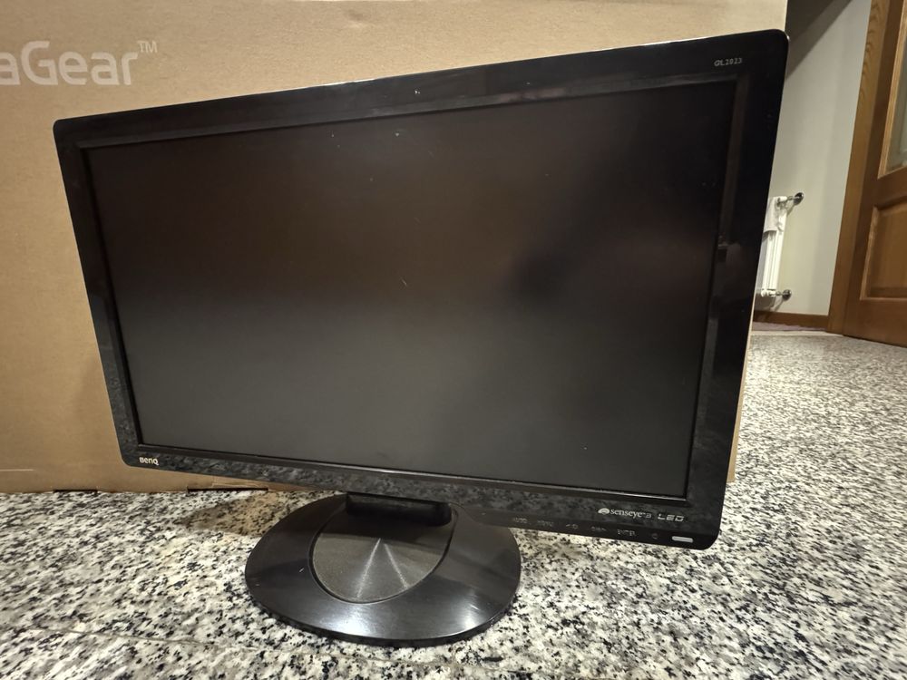 Monitor benq gl2023 16”