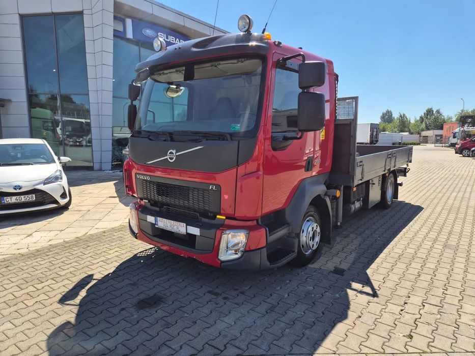 Volvo FL 210 4X2 / SKRZYNIA / HDS FASSI 1T / NISKI PRZEBIEG / SUPER STAN / KRÓTKI ROZSTAW OSI / DUŻA ŁADOWNOŚĆ / EURO 6 / NOWE TYLNE OPONY  Najtańszy w EU! Niski przebieg, Bezwypadkowy, EURO 6, HDS
