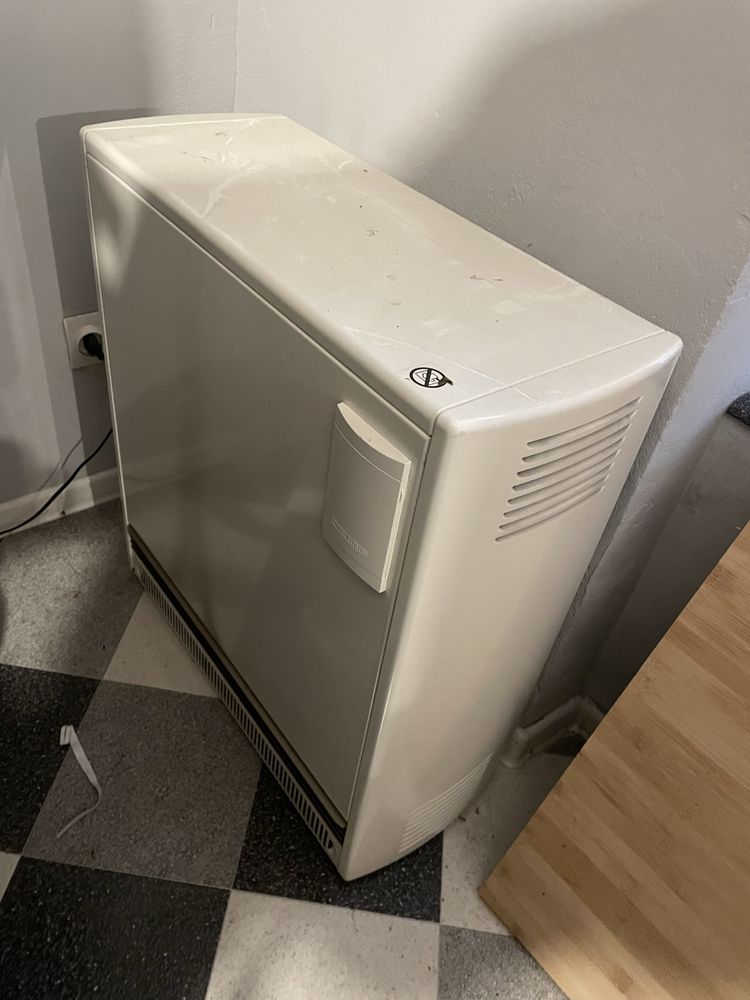 Piec akumulacyjny STIEBEL ELTRON ETS 200 i ETS 300