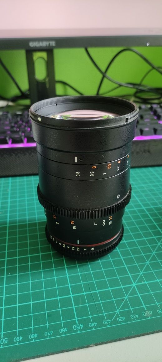 Samyang 135mm T2.2 F2 ED UMC VDSLR Sony A adapter Sony E