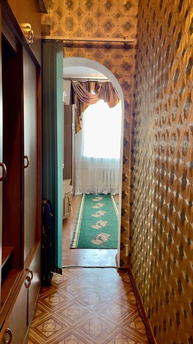 Продаж двох кімнатноі квартири