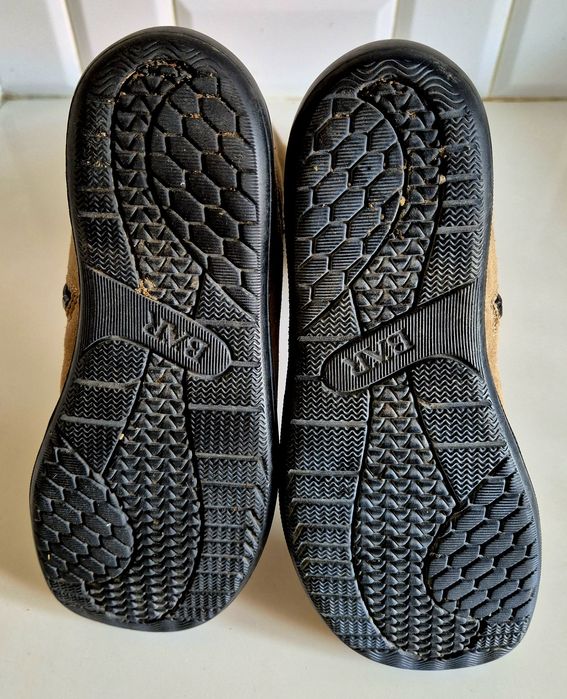 1300 zł w salonie BÄR roz. 38 delikatna skóra naturalna komfort baer