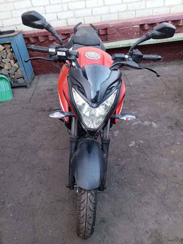 Мотоцикл - Bajaj Pulsar NS 200сс