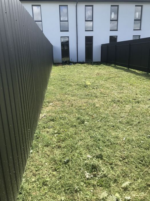 Покос трави мотокосою