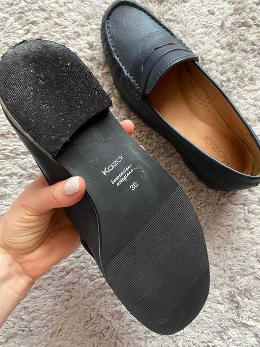 Жіночі класичні мокассини відомого бренду Kazar