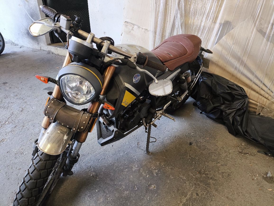 Moto Mondial 125 hps