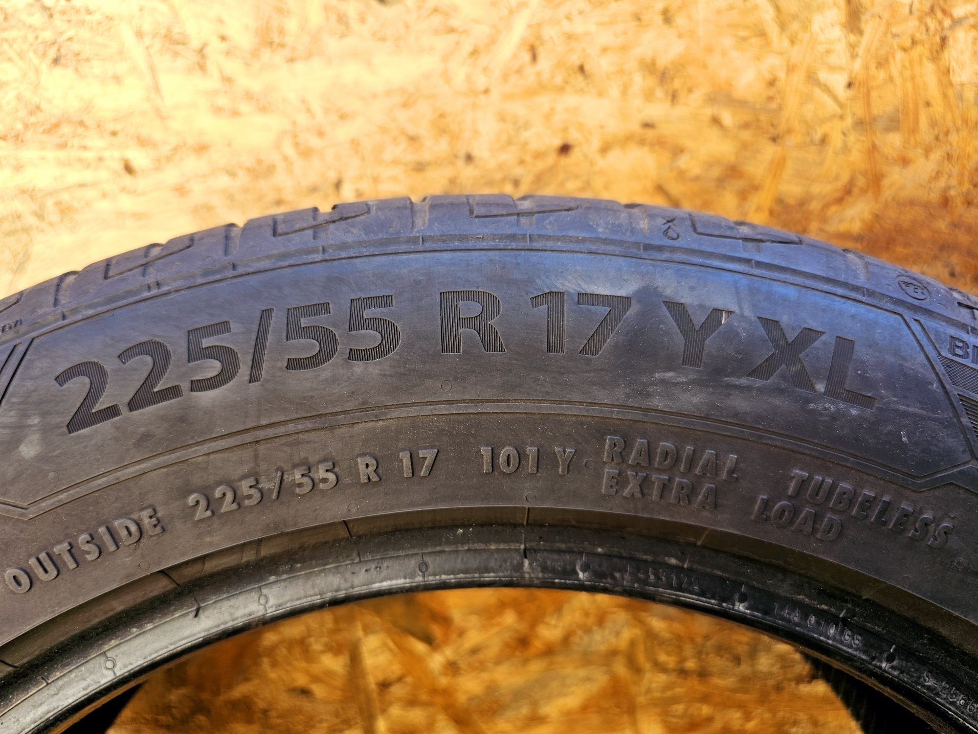 BDB Stan!!  6,8mm. 225/55 r17 XL Barum Bravuris 5HM.  2020rok.