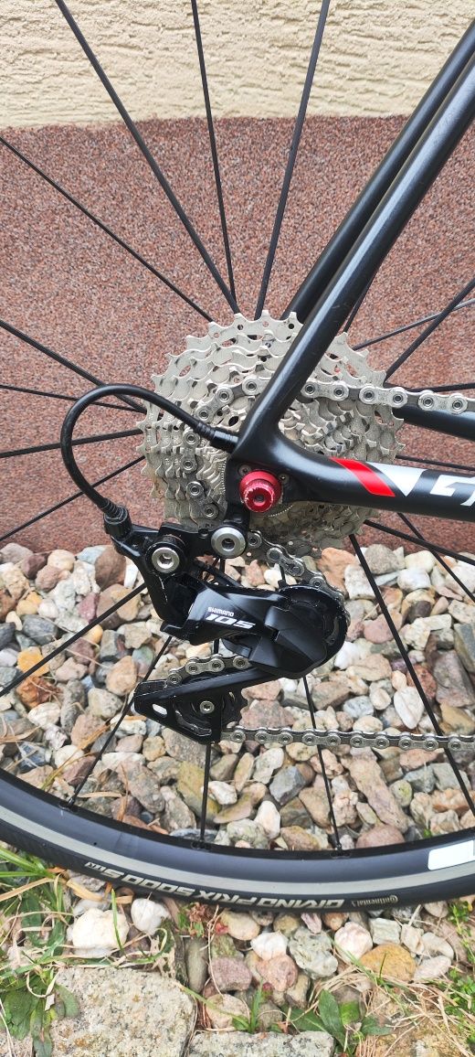 Giant TCR ADVANCED 2 2021 full Carbon pełna grupa 105 koła DT Swiss