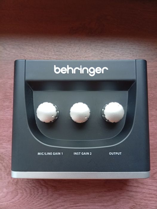 U-PHORIA UM2 interfejs USB Behringer