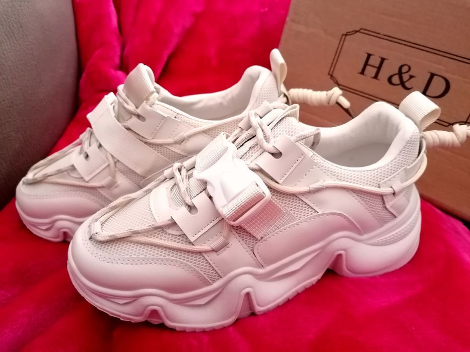 Sapatilhas "H&D" 39 (Novas na caixa)