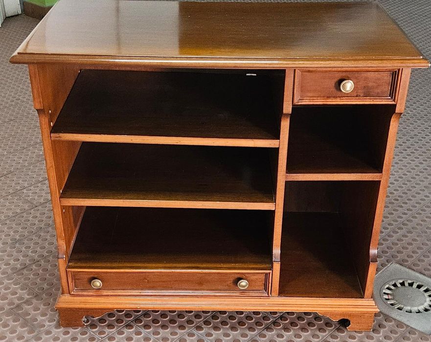 Movel de TV em madeira