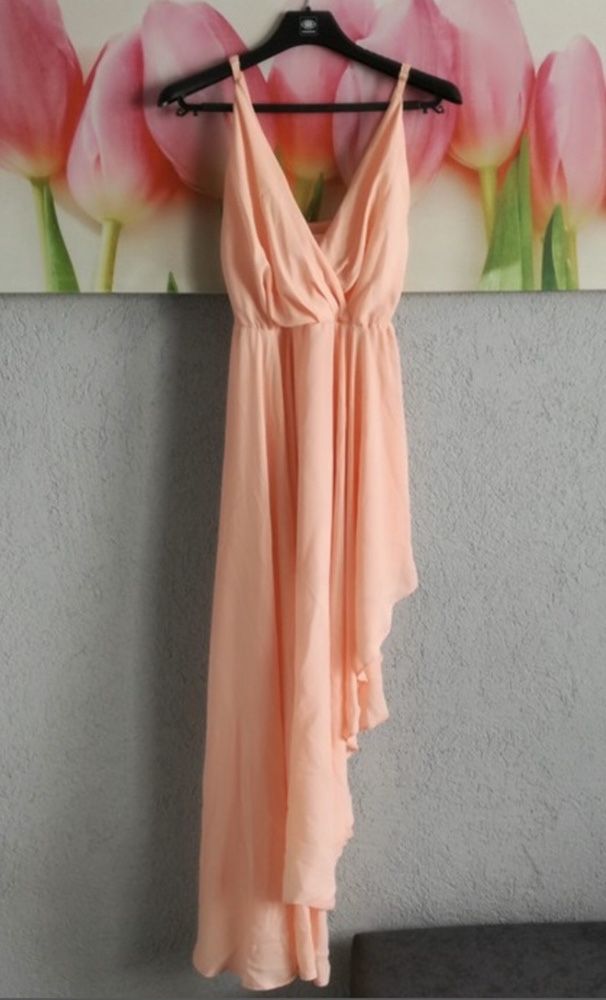 Długa suknia, pudrowo różowa, asymetryczna, S = 36 sukienka maxi