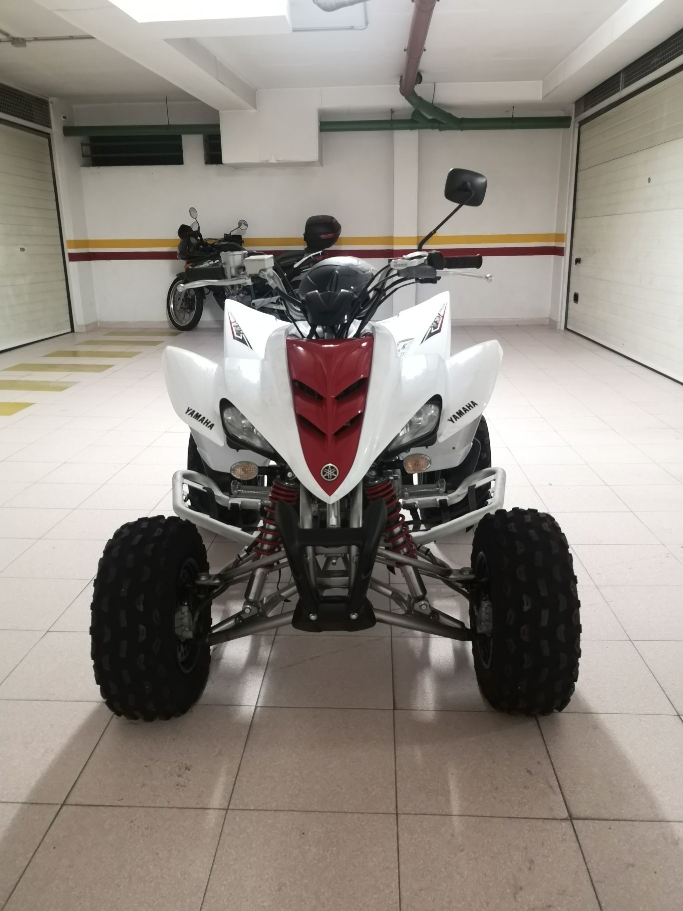 Moto4 Yamaha Raptor 350 (Como nova)