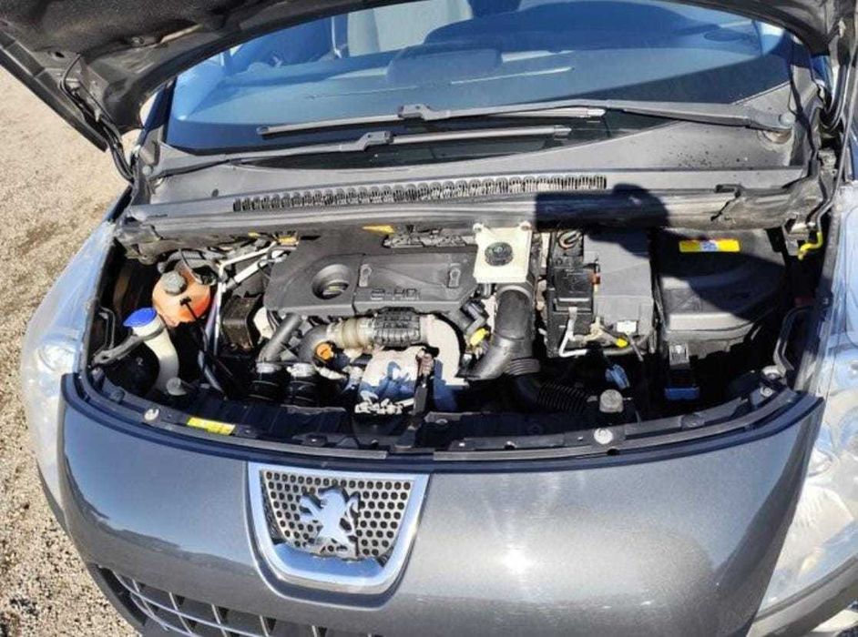 Peugeot 3008, ano 11/2012, motor 1.6 automático  a gasóleo.