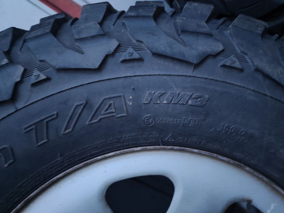 Koła 6x139.7 opony 31/10.5/15 BF goodrich,kumho 5szt