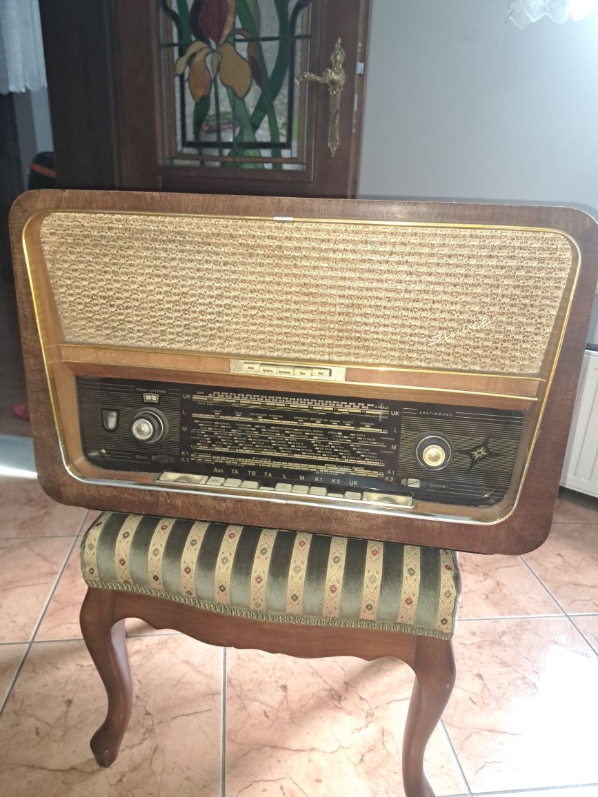 Radioodbiornik stary