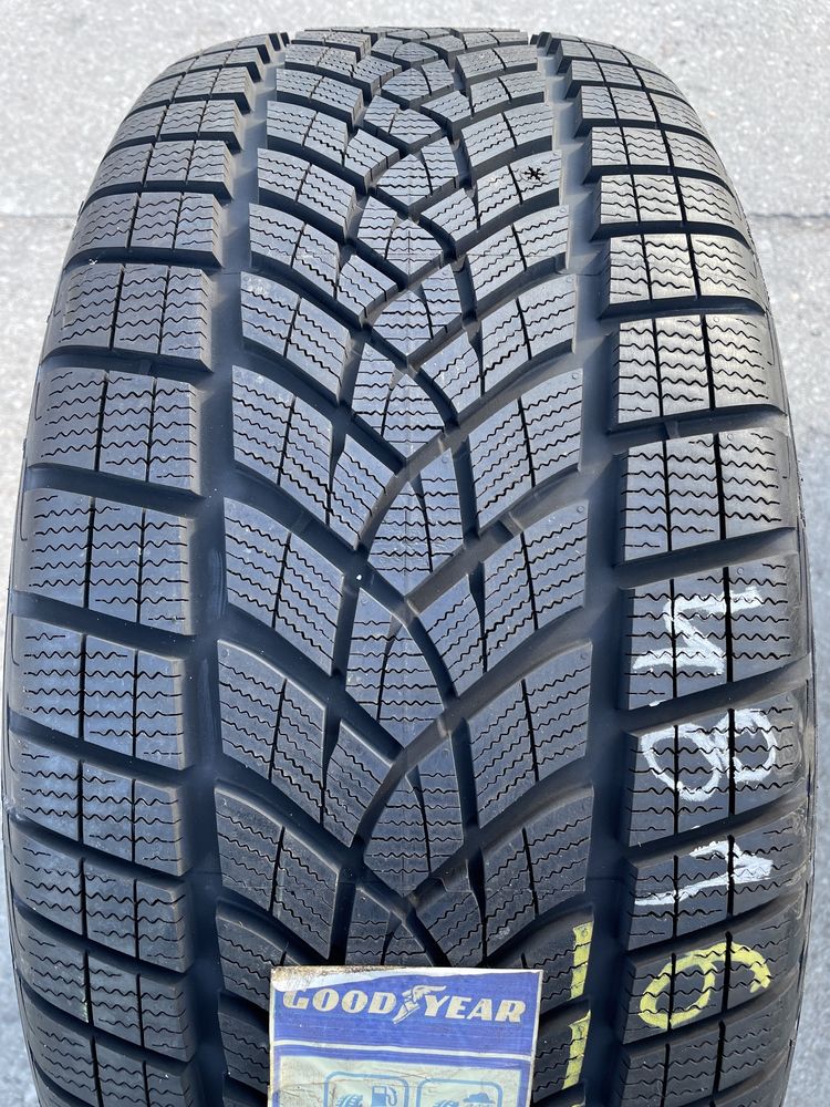 Opony Goodyear 275/45r21 Ultra Grip Performance GEN-1 - 2 sztuki nowe