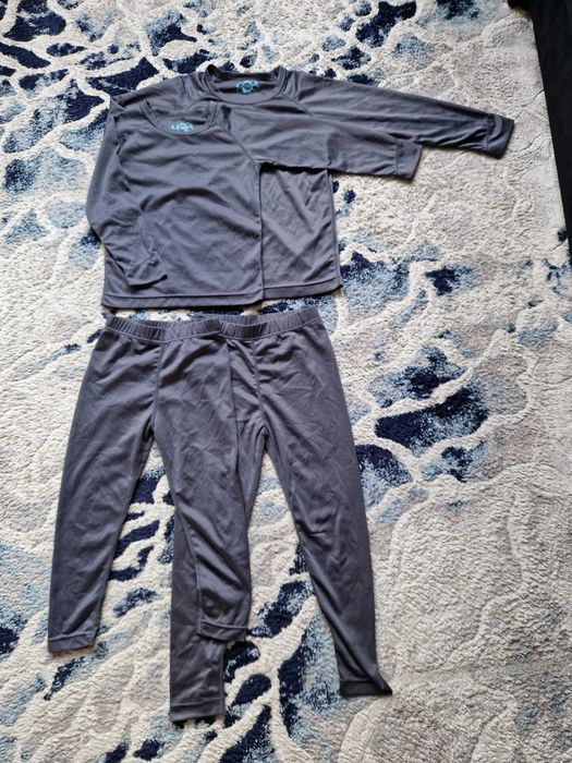 Bielizna Termiczna 1 komplet  128 oraz 1 komplet 140