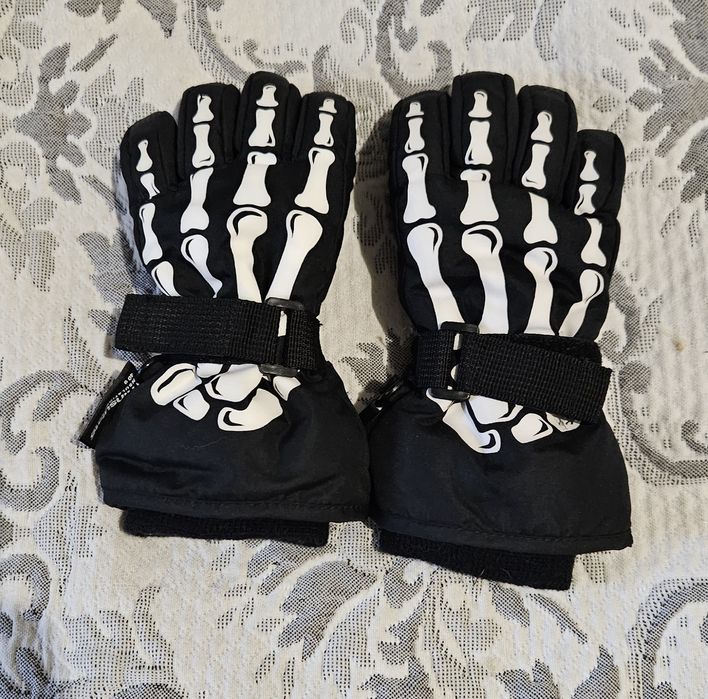 H&M зимові рукавиці краги Скелет на 2-4р