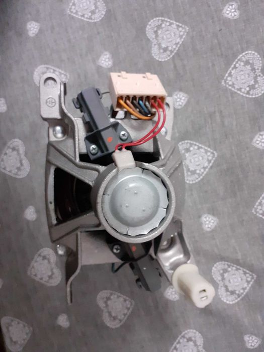 Wyprzedaż - Silnik pralka Whirlpool AWO/D 043  - oryginał