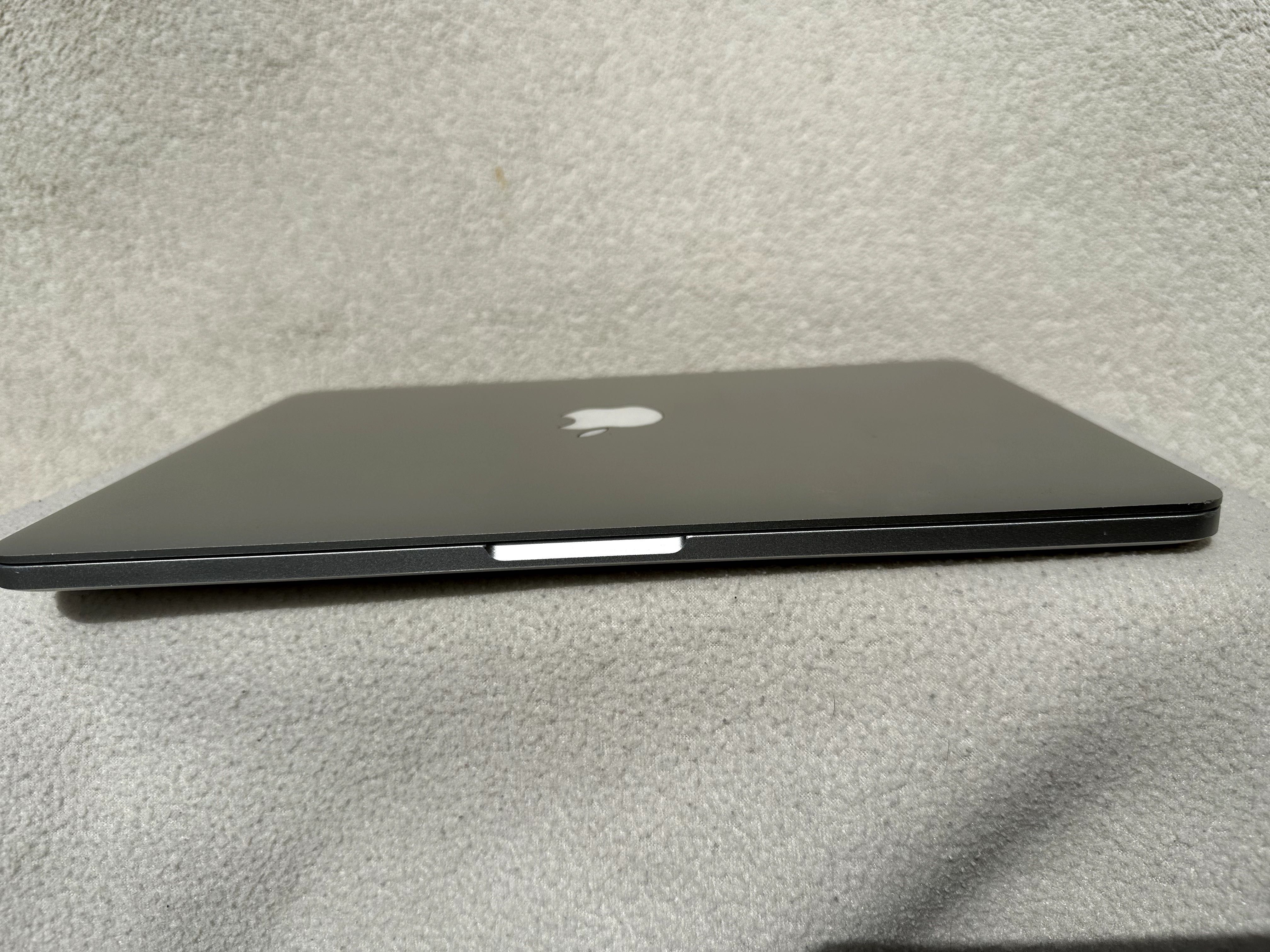 Ноутбук MacBook Pro 13 2015
