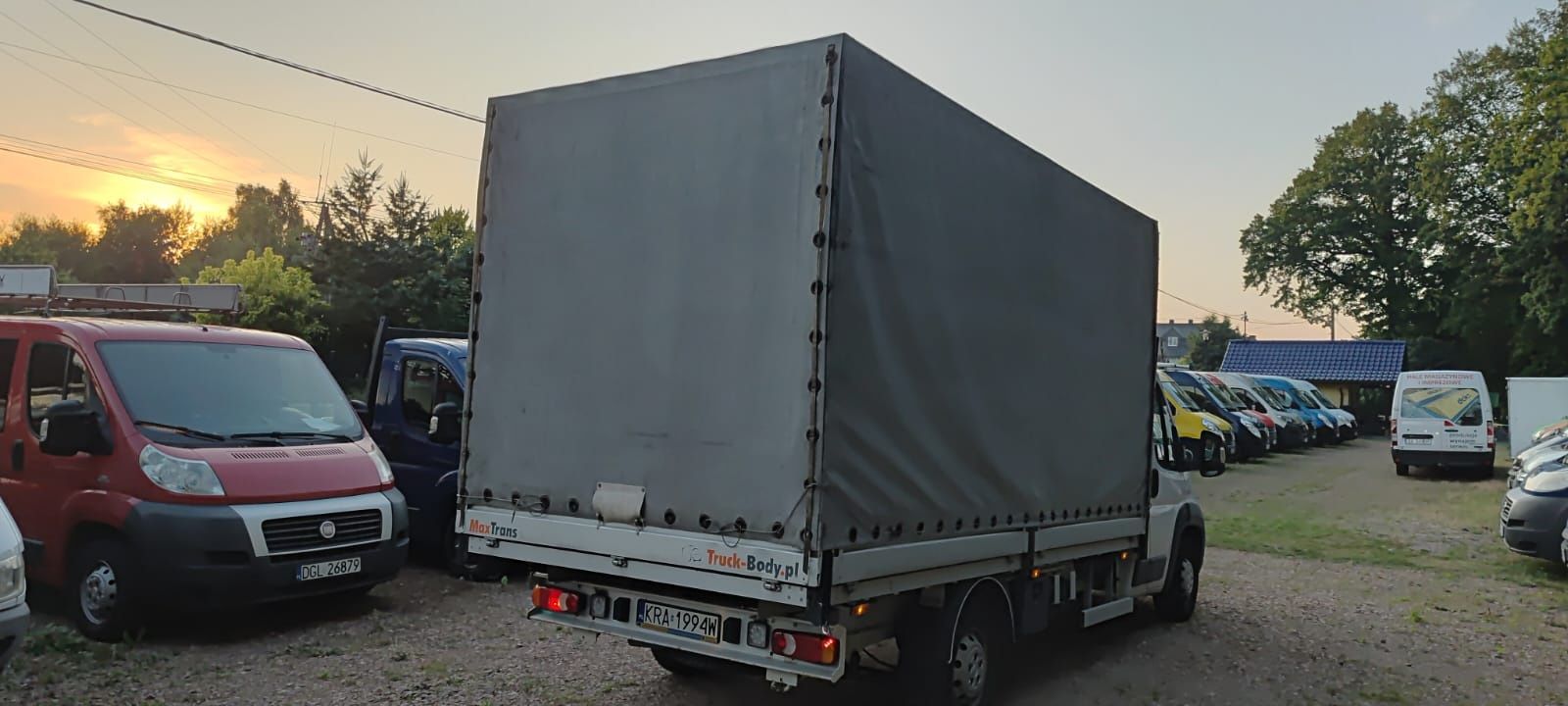 Fiat Ducato Iveco skrzyniowy plandeka rama kontener 8 paletowy