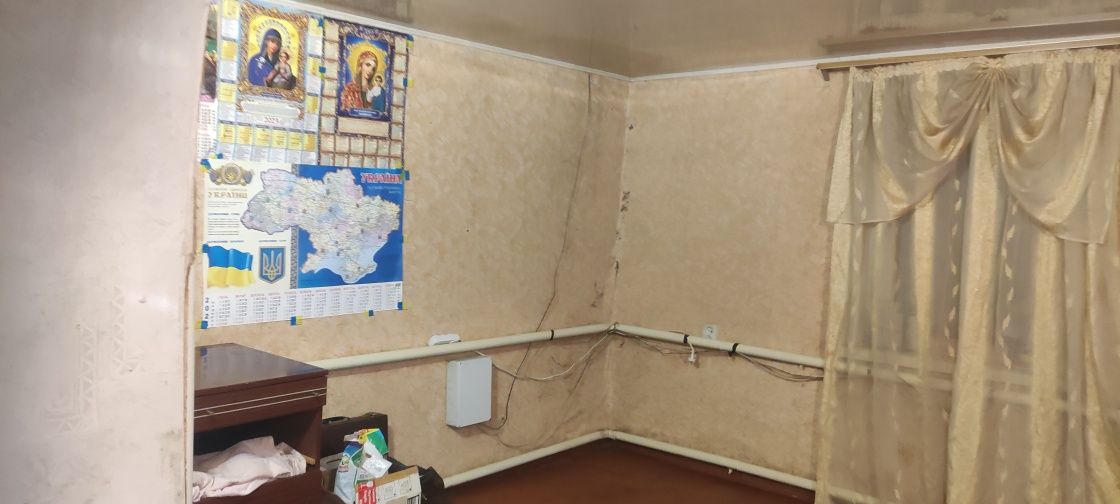 Продам будинок Білецьківка Дві великі кімнати,кухня,коридор.