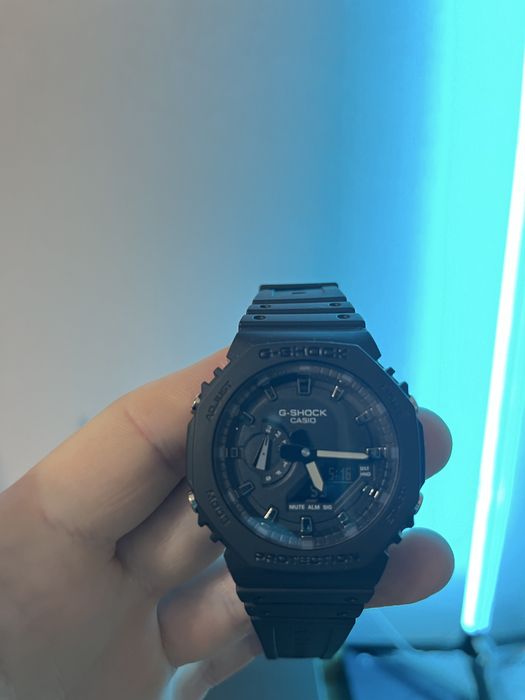 Casio G-SHOCK 2100-1A1ER