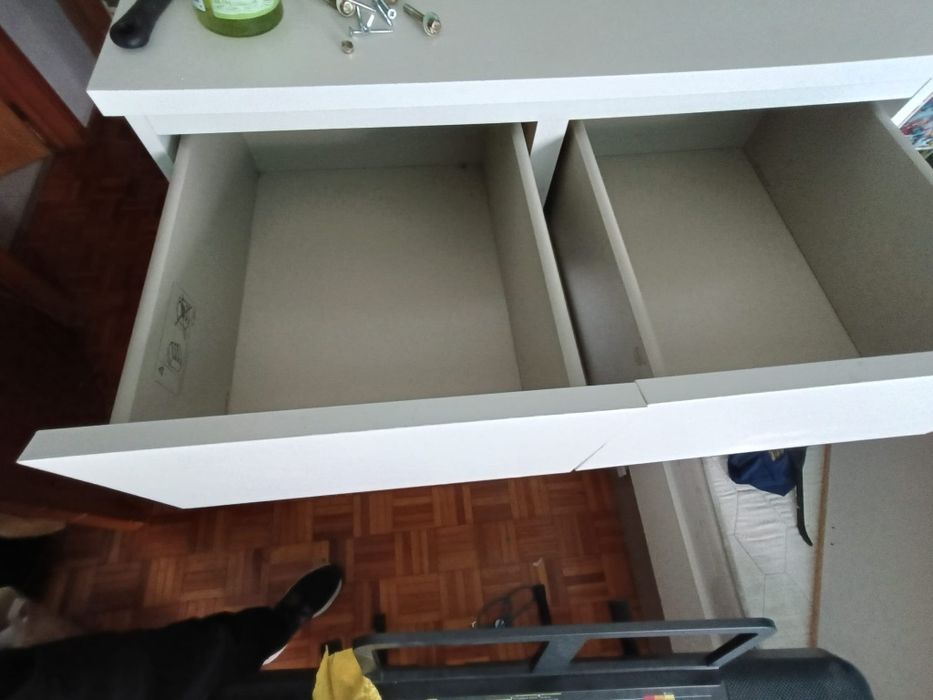 Comoda com 6 gavetas