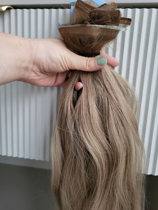 Włosy pasemka tape on