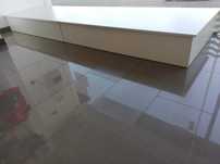 Estrado para montra com 2,90x0,8m