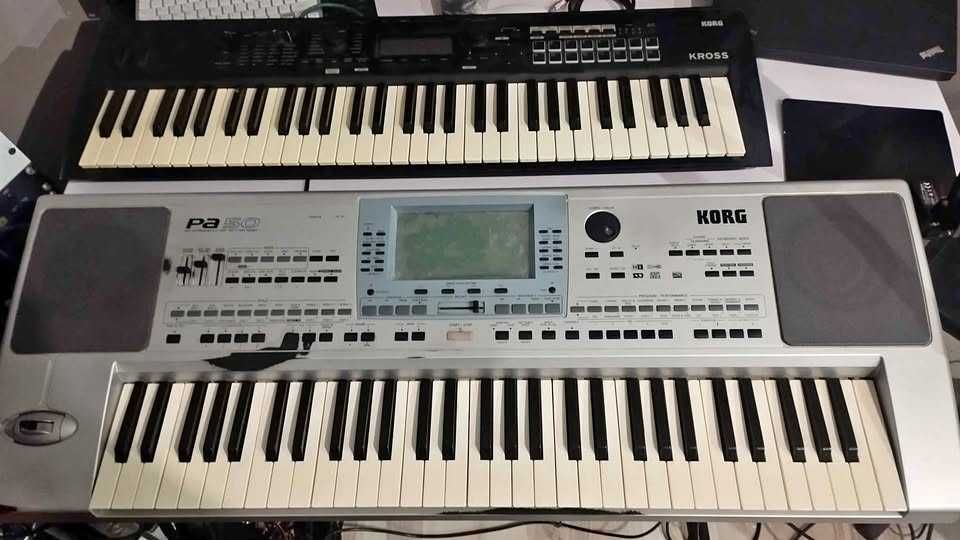 Keyboard Korg Pa50 sprawny  + drugi na części