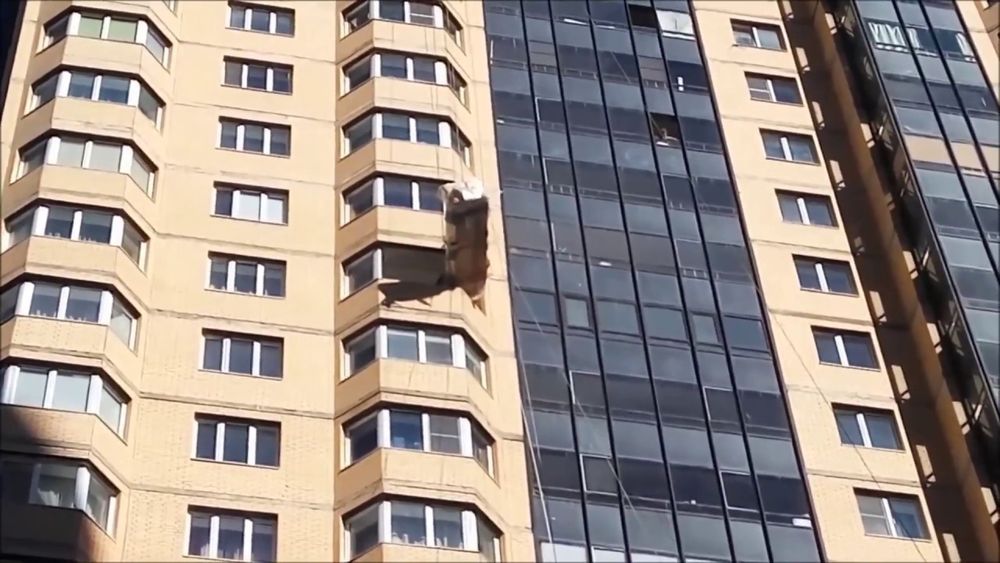 Subir ate 35 metros de altura