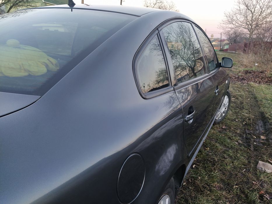 Фольксваген ПасатВ5