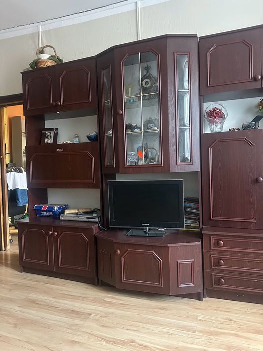 Regal segment do salonu plus szafki gratis