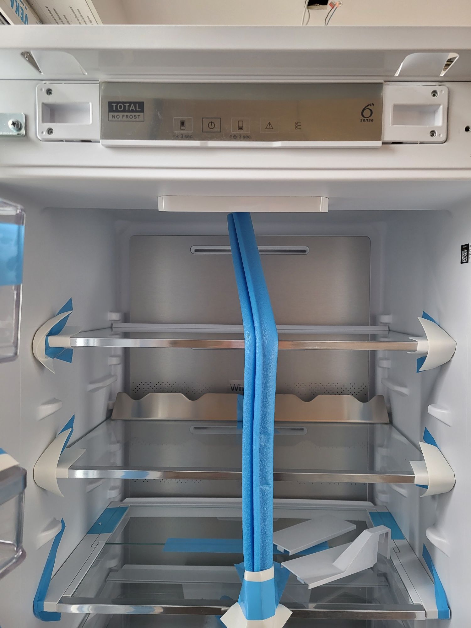 Lodówka Whirlpool- WHC 18T572