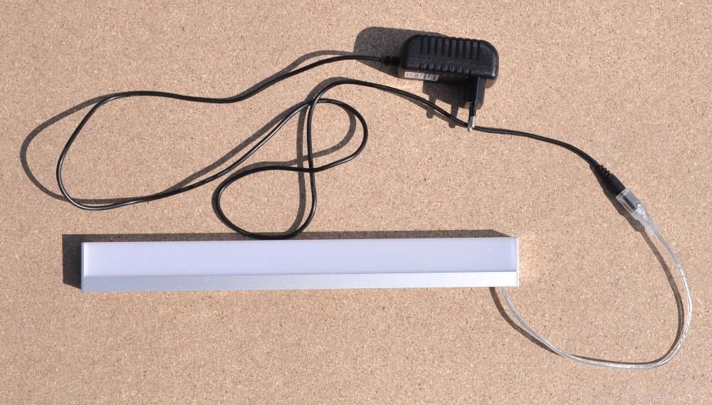 Lampa listwa profil oświetleniowy led 30cm 8W700Lm z zasilaczem