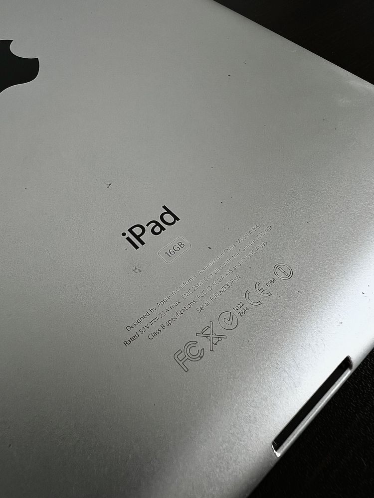 iPad 2 Wi-Fi 16GB em preto